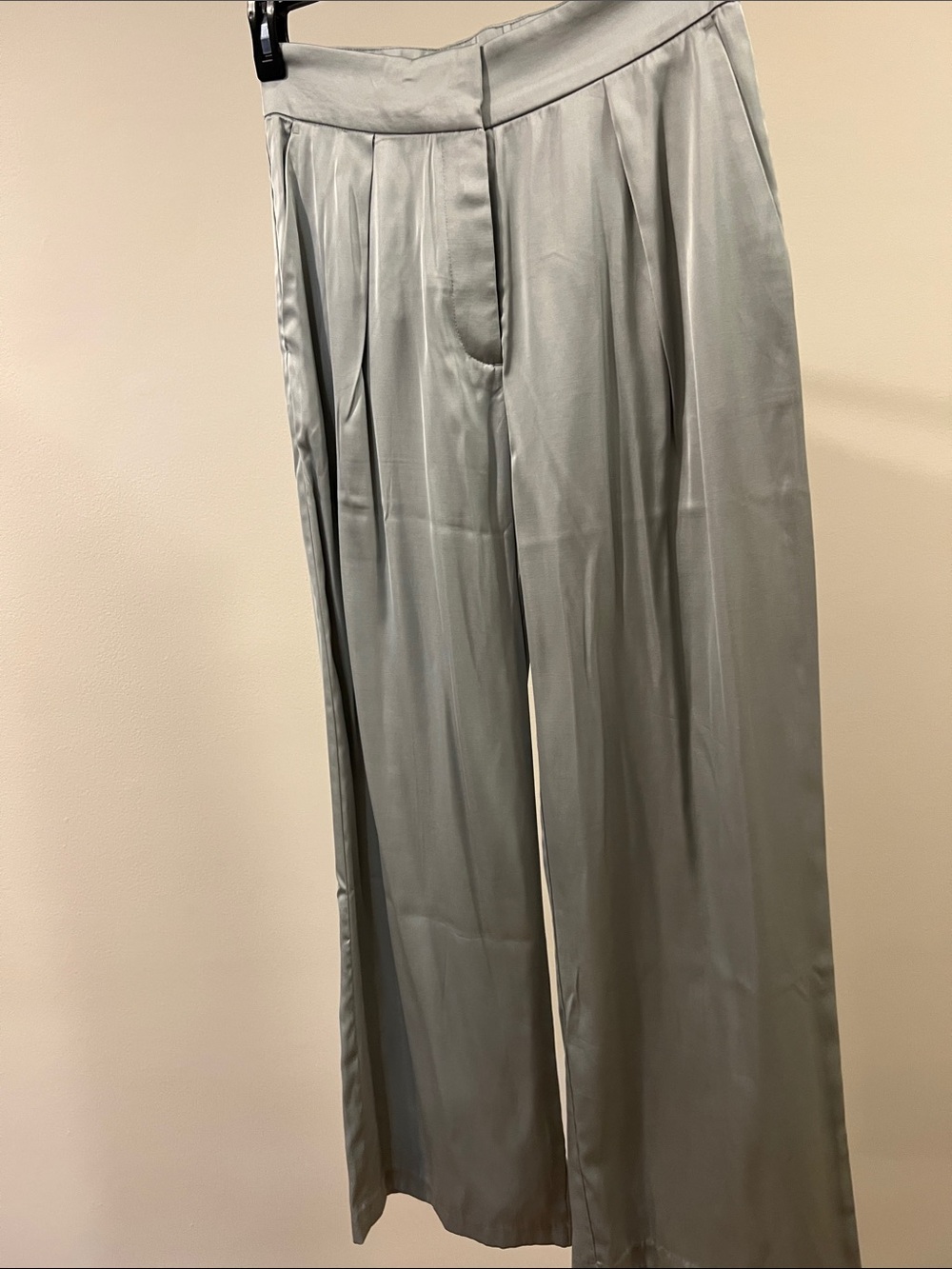 Women’s Satin Wide-Leg Dress Pants - Light Gray